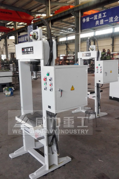 20噸門式液壓機(jī)