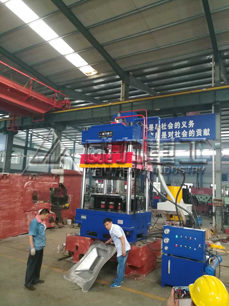 完成灰斗車?yán)斓恼麄€過程