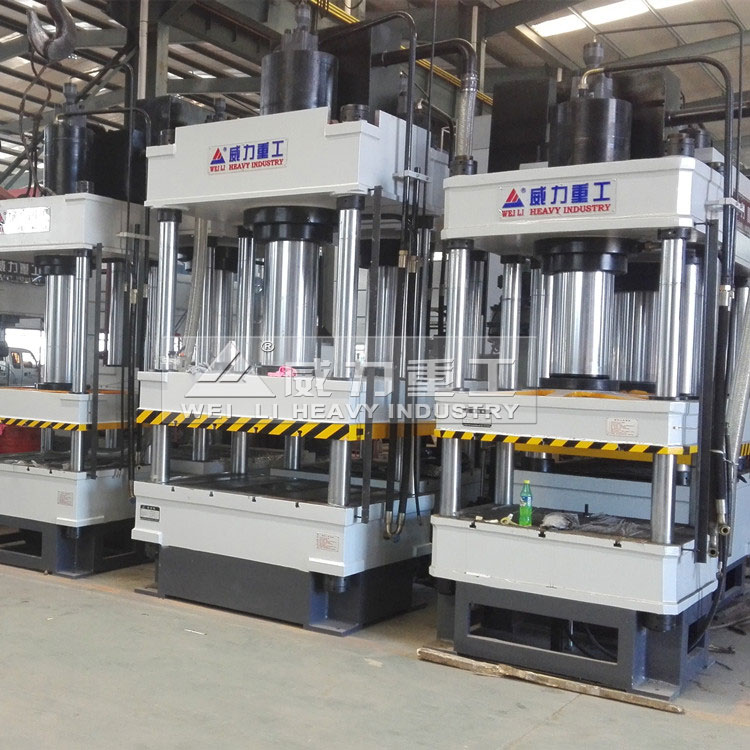 500噸不銹鋼拉伸液壓機現(xiàn)貨展示