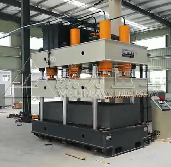 630噸復(fù)合材料保溫板成型機