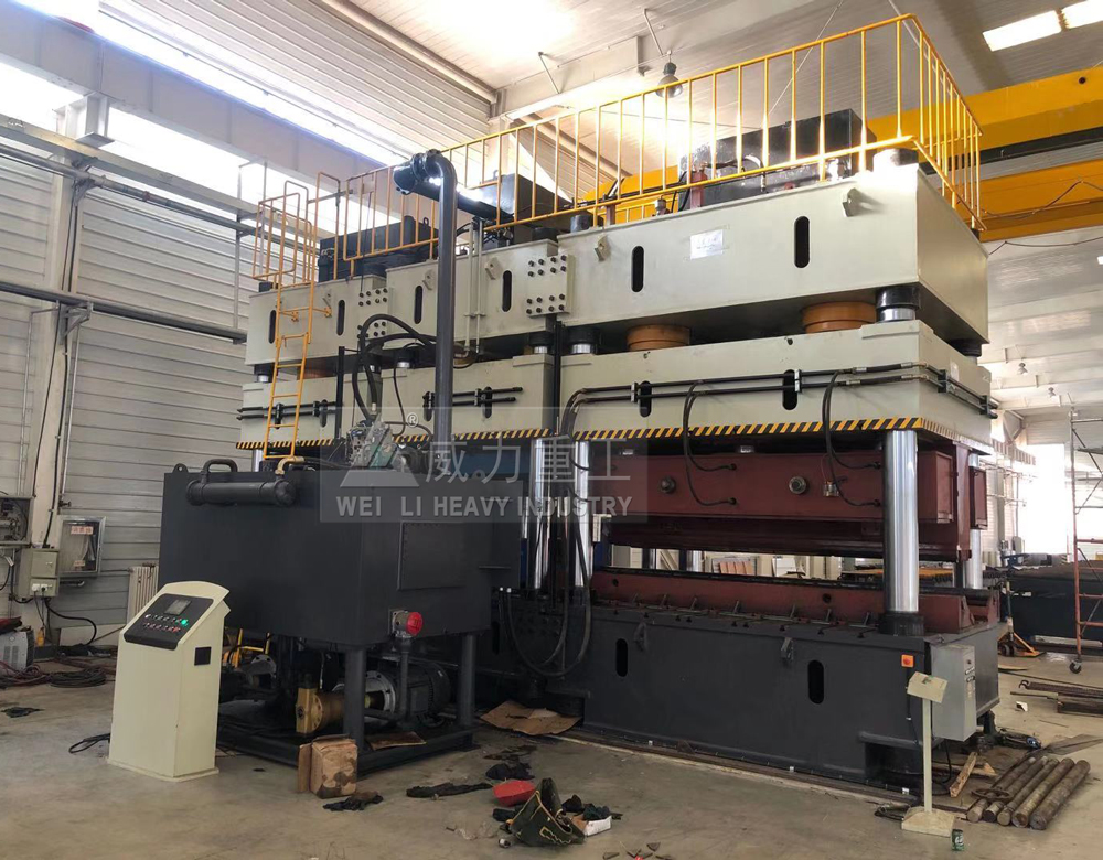 山東威力重工汽車(chē)縱梁3000噸液壓機(jī)