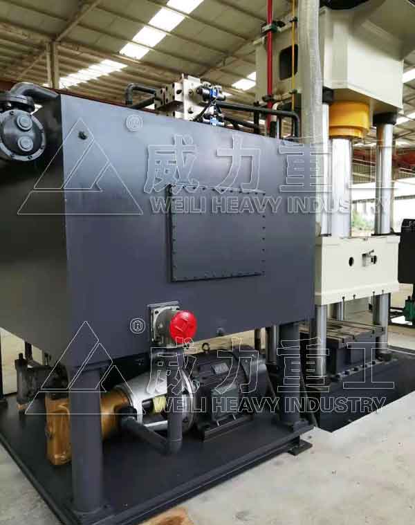 630噸熱鍛造液壓機客戶車間調試現(xiàn)場