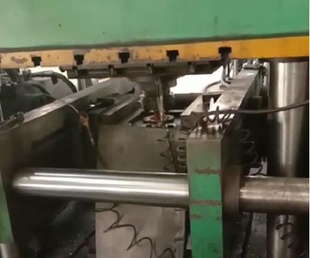 剎車凸輪軸加工現(xiàn)場(chǎng)