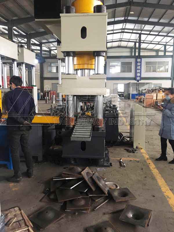 錨索托盤自動(dòng)化生產(chǎn)線調(diào)試使用現(xiàn)場(chǎng)