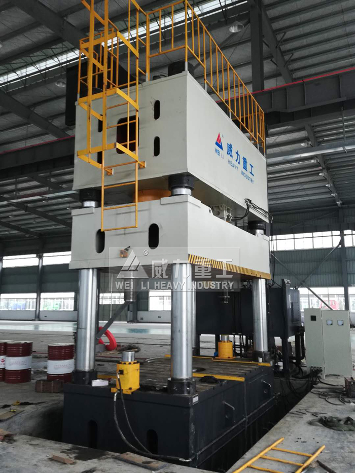 2000噸玻璃鋼風機罩殼成型液壓機