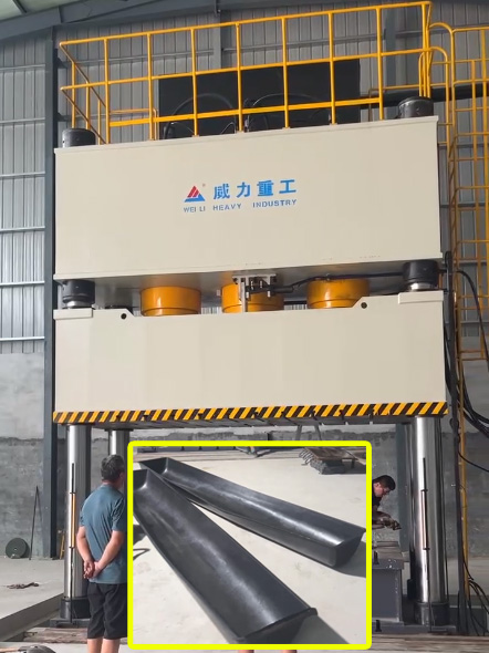 1500噸玻璃鋼制品模壓液壓機(jī)(豬食槽、排水溝)